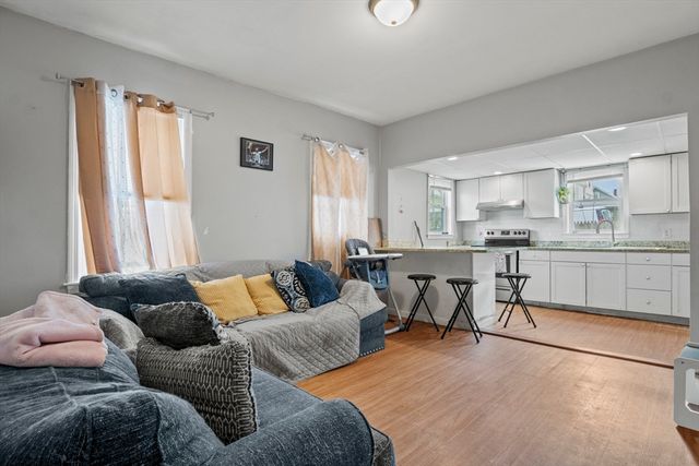 3 Butman Place, Lowell, MA 01851