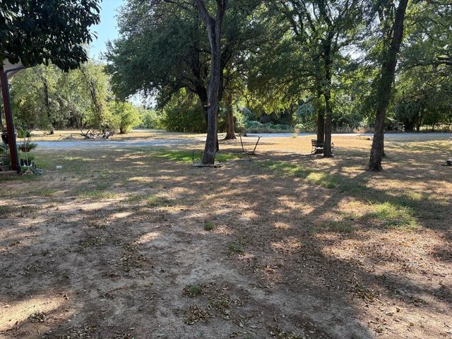 935 S Cardinal Road, Reno, TX 76020