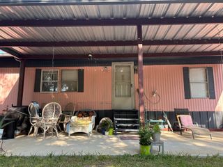 935 S Cardinal Road, Reno, TX 76020