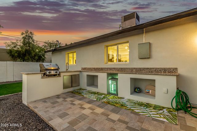 8225 E Crestwood Way, Scottsdale, AZ 85250