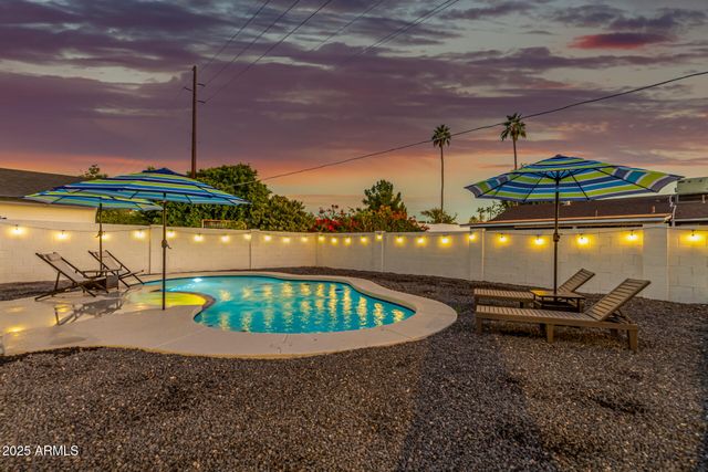 8225 E Crestwood Way, Scottsdale, AZ 85250