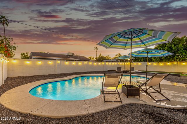8225 E Crestwood Way, Scottsdale, AZ 85250