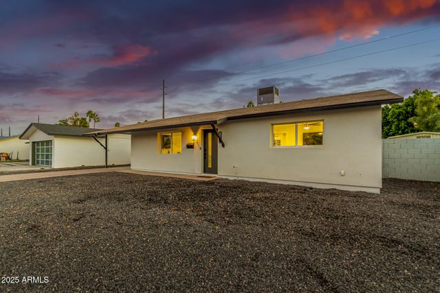 8225 E Crestwood Way, Scottsdale, AZ 85250