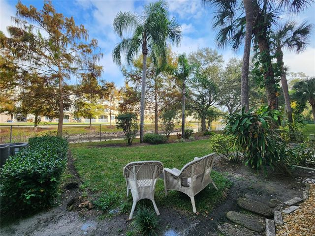 3064 LAKE BAYSHORE DRIVE 115, Bradenton, FL 34205