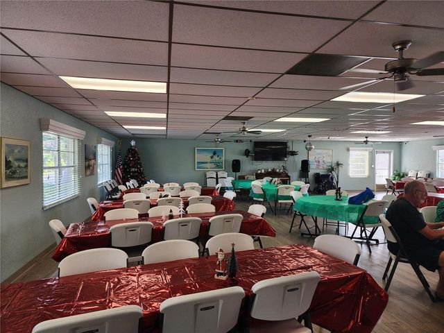 3064 LAKE BAYSHORE DRIVE 115, Bradenton, FL 34205