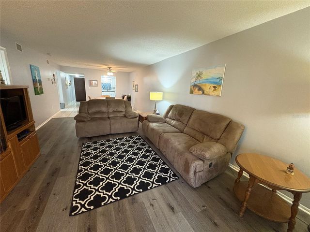 3064 LAKE BAYSHORE DRIVE 115, Bradenton, FL 34205