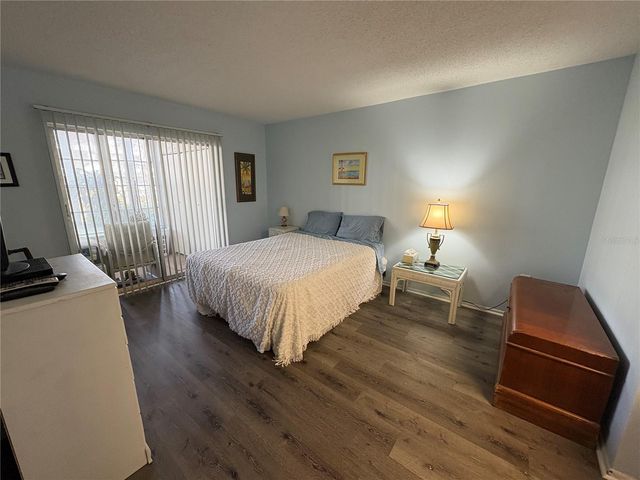 3064 LAKE BAYSHORE DRIVE 115, Bradenton, FL 34205