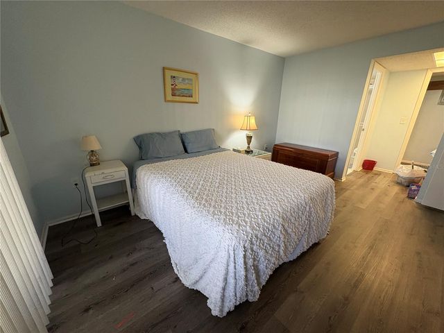 3064 LAKE BAYSHORE DRIVE 115, Bradenton, FL 34205