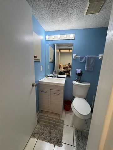 3064 LAKE BAYSHORE DRIVE 115, Bradenton, FL 34205