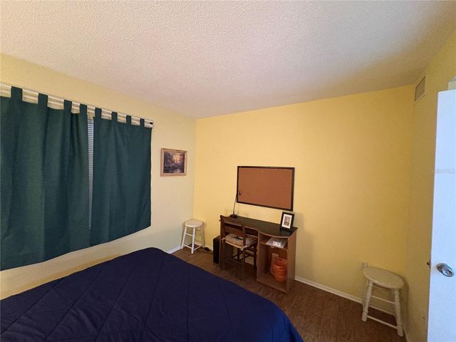 3064 LAKE BAYSHORE DRIVE 115, Bradenton, FL 34205