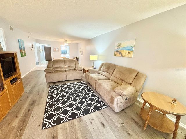 3064 LAKE BAYSHORE DRIVE 115, Bradenton, FL 34205