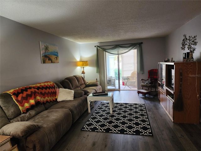 3064 LAKE BAYSHORE DRIVE 115, Bradenton, FL 34205