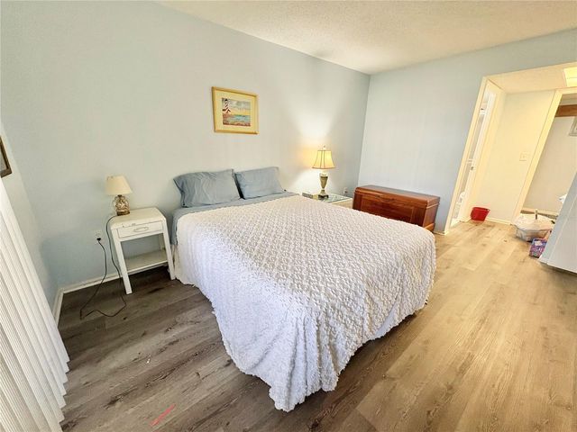 3064 LAKE BAYSHORE DRIVE 115, Bradenton, FL 34205