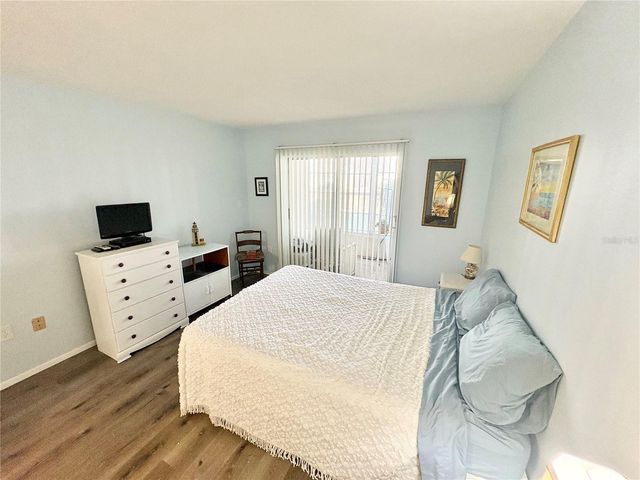 3064 LAKE BAYSHORE DRIVE 115, Bradenton, FL 34205