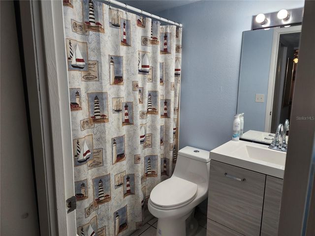 3064 LAKE BAYSHORE DRIVE 115, Bradenton, FL 34205