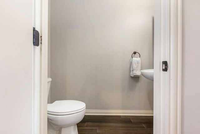 1041 Bluffway Drive, Columbus, OH 43235