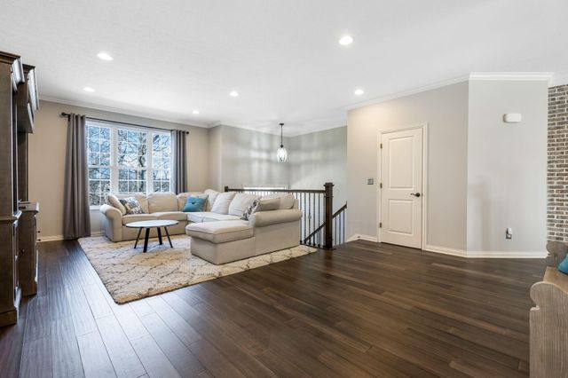 1041 Bluffway Drive, Columbus, OH 43235