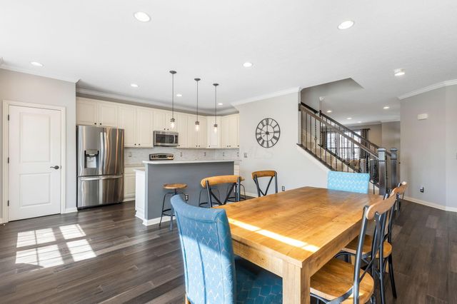 1041 Bluffway Drive, Columbus, OH 43235