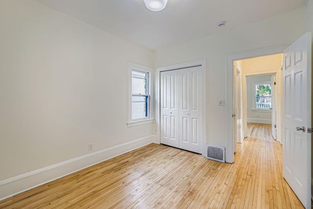 1683 Minnehaha Avenue E, Saint Paul, MN 55106