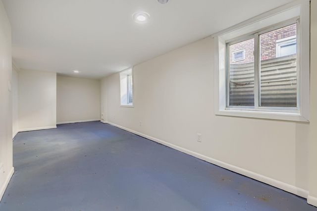 1683 Minnehaha Avenue E, Saint Paul, MN 55106