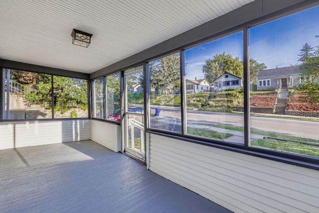 1683 Minnehaha Avenue E, Saint Paul, MN 55106