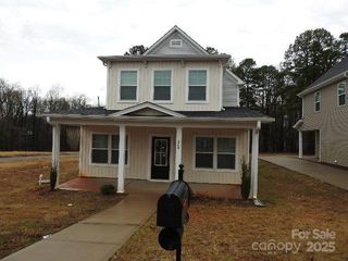 260 Mills Avenue, Troutman, NC 28166