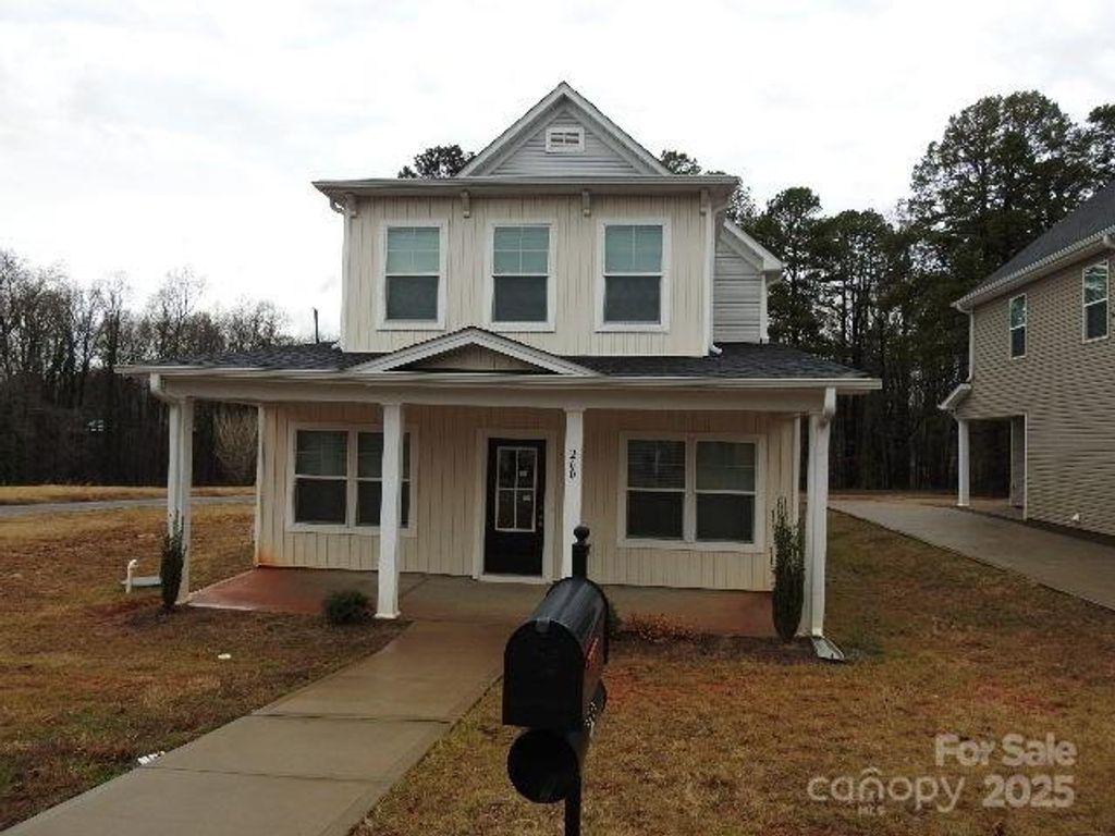 260 Mills Avenue, Troutman, NC 28166
