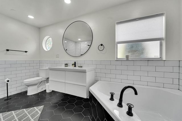 945 Sunflower Avenue, Delray Beach, FL 33445