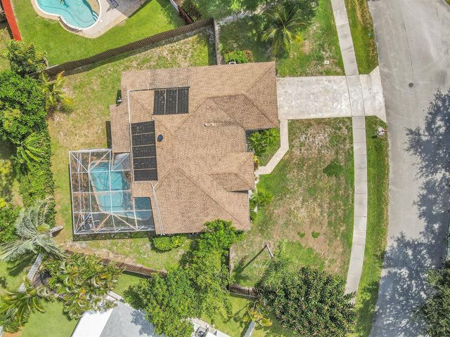 945 Sunflower Avenue, Delray Beach, FL 33445