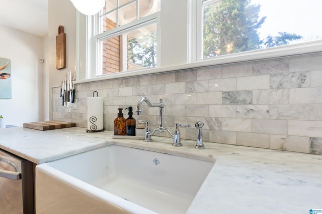 1846 EDGEHILL DRIVE, Hueytown, AL 35023