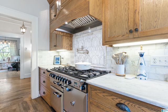 1846 EDGEHILL DRIVE, Hueytown, AL 35023