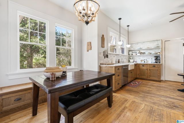 1846 EDGEHILL DRIVE, Hueytown, AL 35023