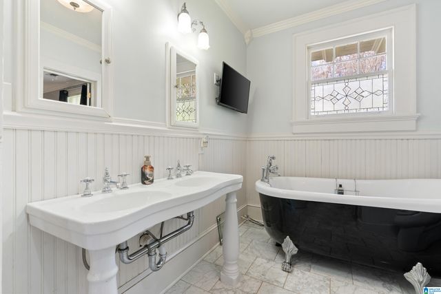 1846 EDGEHILL DRIVE, Hueytown, AL 35023