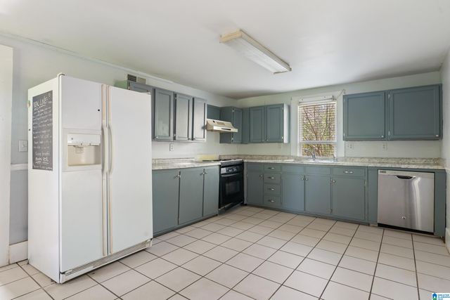 1846 EDGEHILL DRIVE, Hueytown, AL 35023