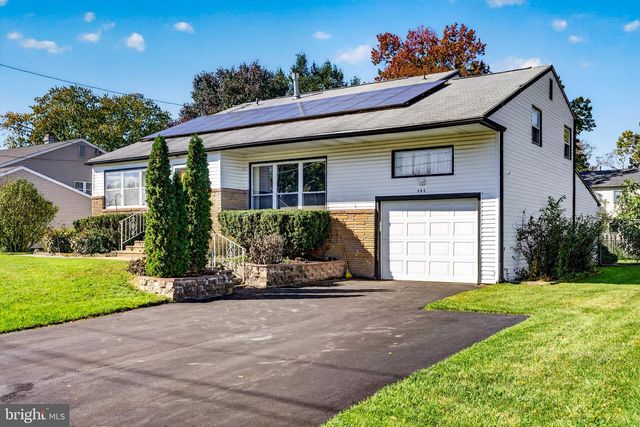 305 NATURE DR, Cherry Hill, NJ 08003