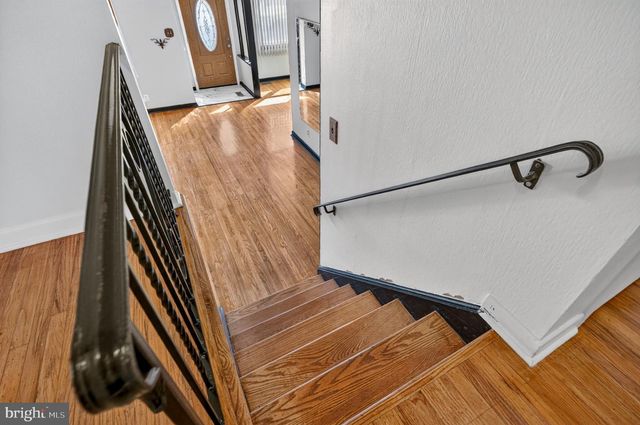305 NATURE DR, Cherry Hill, NJ 08003