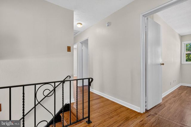 305 NATURE DR, Cherry Hill, NJ 08003