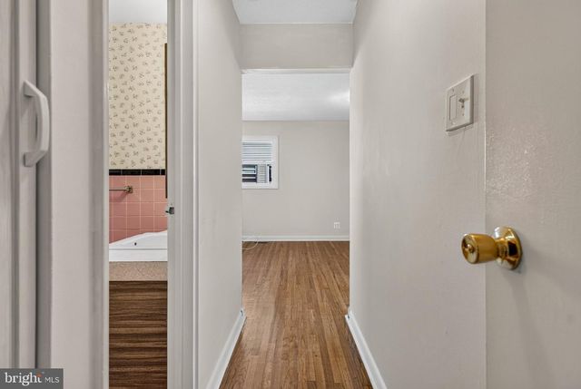 305 NATURE DR, Cherry Hill, NJ 08003