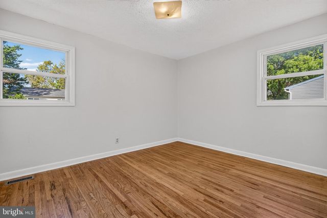 305 NATURE DR, Cherry Hill, NJ 08003