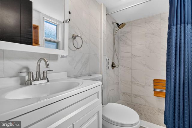 305 NATURE DR, Cherry Hill, NJ 08003