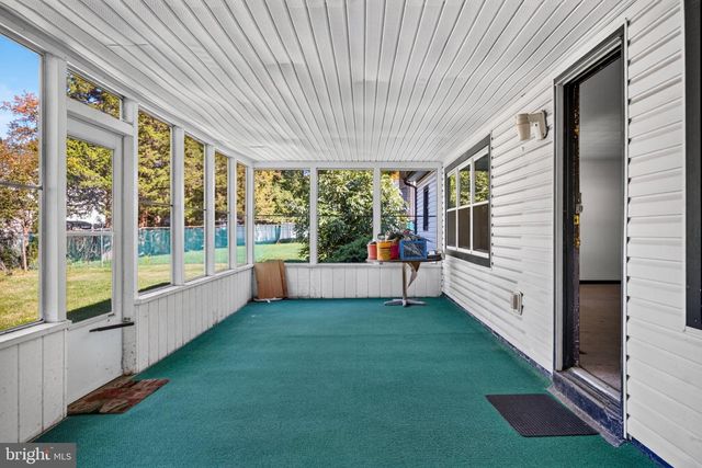 305 NATURE DR, Cherry Hill, NJ 08003