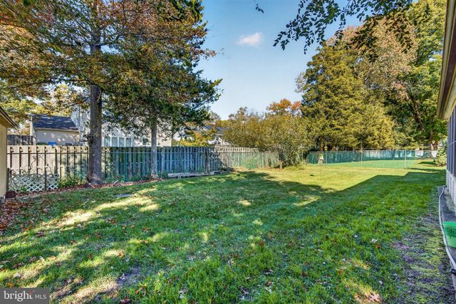 305 NATURE DR, Cherry Hill, NJ 08003