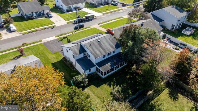 305 NATURE DR, Cherry Hill, NJ 08003