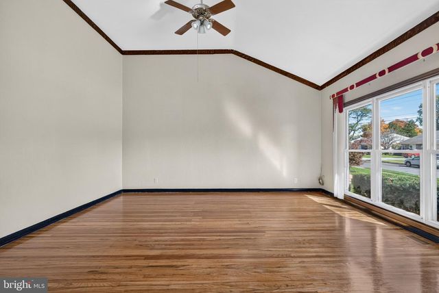 305 NATURE DR, Cherry Hill, NJ 08003