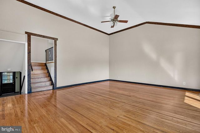305 NATURE DR, Cherry Hill, NJ 08003