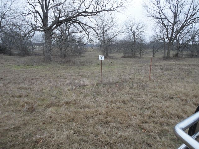 27184 S 620 Road, Grove, OK 74344