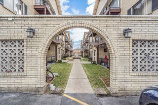 7224 W Wrightwood Avenue 206, Elmwood Park, IL 60707