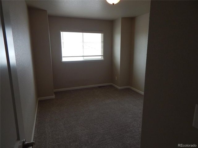 1165 Sunrise Cir, Milliken, CO 80543