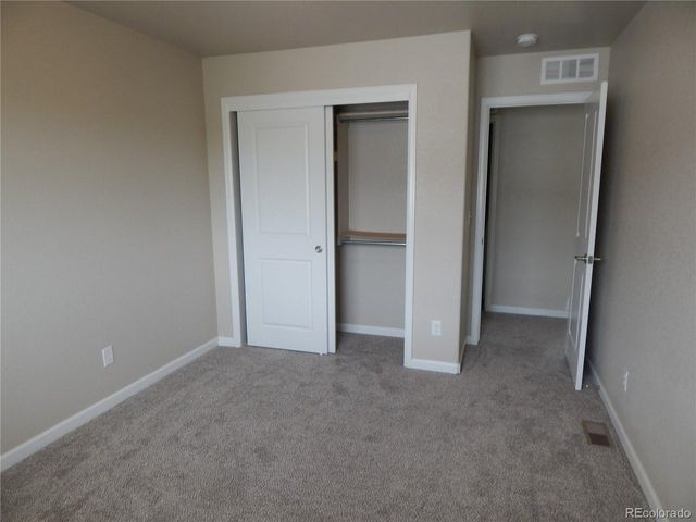 1165 Sunrise Cir, Milliken, CO 80543