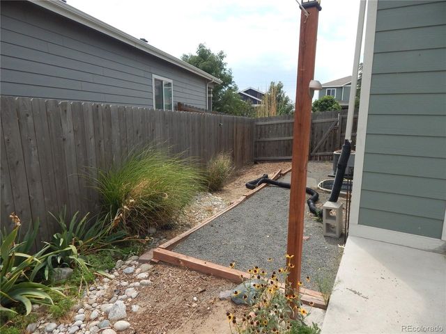 1165 Sunrise Cir, Milliken, CO 80543
